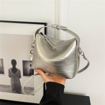 新しいランチボックスバッグ、多用途のニッチファッションハンドバッグ、トレンディでハイエンドな都会的なシンプルなショルダークロスボディバッグ