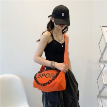 日本のカジュアルピローバッグチェーンメッセンジャーバッグレディース大容量キャンバスバッグ学生イントレンドショルダーバケットバッグ