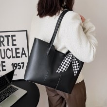 夏の新作バッグレディースシングルショルダーリボントートバッグカーステッチオープン大容量脇バッグ