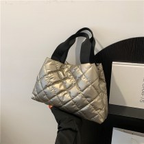 ヨーロッパとアメリカンスタイルの光沢のあるコットンバッグ、女性用のファッショナブルな刺繍菱形スペースコットンバブルバッグ、カジュアルでスタイリッシュなショルダーハンドバッグ