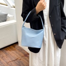 新しいバケットバッグレディースシンプルカジュアル多用途ハンドバッグナイロン脇の下