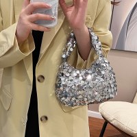 ハンドスパンコールバッグ 2024 新しいファッショナブルな多用途リストイブニングバッグ光沢のあるシルバーハンドヘルド小型バッグ女性のための