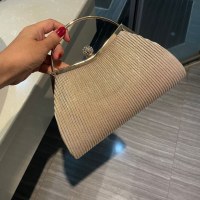 イブニングバッグ、バンケットバッグ、ダイヤモンドがちりばめられたドレスバッグ、プリーツハンドバッグ、チャイナドレスディナーバッグ、プリンセスバッグ、KTVセレブハンドバッグ