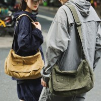 ワンショルダークロスボディバッグ、男性と女性のキャンバスバッグ、学生クラスのバッグ、ストリートの大容量文学およびレジャーバッグ