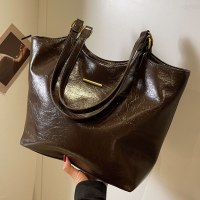 通勤トートバッグ新しいソフトレザーニッチ高品質ファッショナブルな多用途クラス大容量トートバッグ女性のための