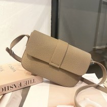 本革 の小さなバッグ、ハイエンドのファッショナブルな小さなスクエアバッグ、レディースバッグ、第一層牛革ショルダークロスボディバッグ