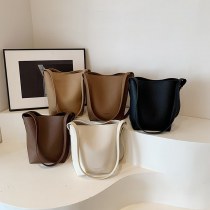 カジュアルでシンプルなレディース 2024 新作レディースバッグ 大容量 テクスチャードショルダークロスボディバッグファッショナブルな通勤スタイルバケットバッグ