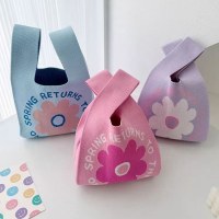 かわいいフラワーニットバッグ韓国スタイルインスタイルポータブルハンドバッグ女性のための大容量ハンドバッグ外出用