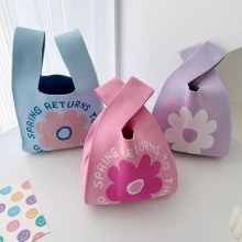 かわいいフラワーニットバッグ韓国スタイルインスタイルポータブルハンドバッグ女性のための大容量ハンドバッグ外出用