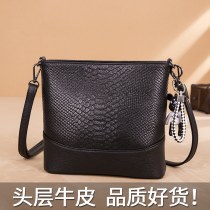 2024 新ファッションバッグ女性の第一層牛革多用途ショルダークロスボディバッグ大容量ソフトレザーカジュアル女性のバッグ