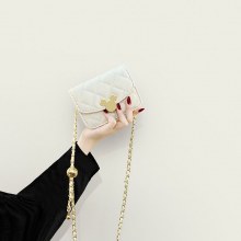 ミニバッグ女性のための夏 2024 新しいデザインテクスチャニッチ菱形チェーンバッグ多用途クロスボディ口紅バッグ