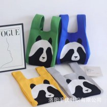2024 夏インターネット有名人パンダトートバッグシリーズ 女性 のバッグハンドバッグバッグ学生ファッション韓国ニットバッグ