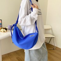 新しいトレンディなヒップホップクロスボディバッグ（男性用）、カジュアルで多用途なショルダーバッグ、女性用スポーツダンプリングバッグ、大容量の通勤用バッグ