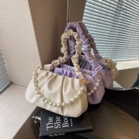 パールチェーンハンドバッグレディース 2024 新しいニッチプリーツデザイン脇の下クラウドバッグショルダーバッグ