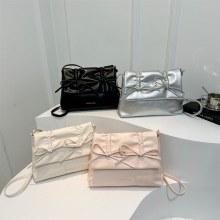 バレエスタイルの弓脇の下バッグ女性のための 2024 新しい大容量クロスボディバッグトレンディでスタイリッシュな通勤トートバッグ