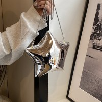 小さくてかわいい五芒星のファッションバッグ女性のための新しいスタイルのソリッドカラーのミニイブニングバッグ絶妙なチェーンクロスボディバッグ