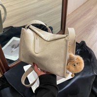 女性用に設計された大容量トートバッグ 2024 新しい通勤万能小型スクエアバッグレトロファッションショルダーバッグ