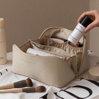 女性用化粧品バッグ、大容量、ポータブル、ハイエンド、ネットセレブイントレンド、超人気の旅行用ポータブルトイレタリー収納