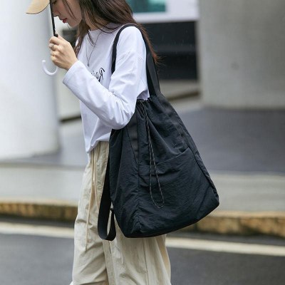 巾着バックパック女性のスポーツナイロン脇の下ショルダーバッグ 通勤 大容量フィットネスヨガ多機能バッグ