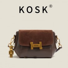 女性用のハイエンドファッションスモールバッグ、新しい多用途ショルダーバッグ、レトロなニッチヌバックレザーのコントラストクロスボディバッグ