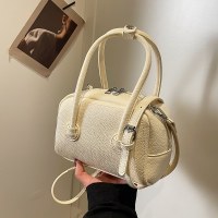 今年の人気のポータブルピロースモールバッグレディース2024春夏新作ファッションクロスボディバッグシングルショルダー通勤通勤バッグ
