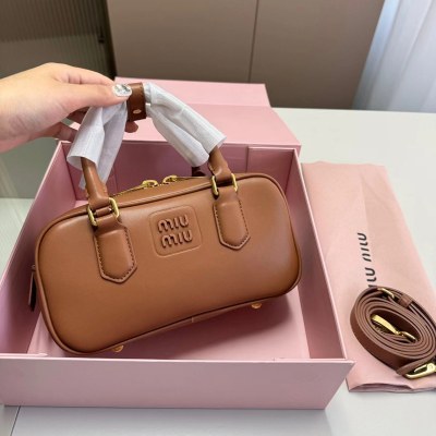 ブリーフケース ファッション スモール スクエア バッグ ボストン 枕バッグ ボウリング ハンドル ショルダー クロスボディバッグ 女性用