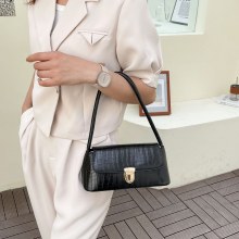 クロコダイル柄バゲットバッグ、ファッショナブルな質感、女性用の軽くて高級なハンドバッグ、肩掛けバッグ