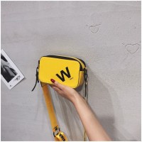 新しい女性のバッグファッションインクロスボディショルダーバッグ多用途韓国スタイルのカメラバッグ小さな正方形のバッグバッグ