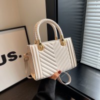 今年の人気のファッション気質の女性のハンドバッグ夏の新しいスタイルのシングルショルダークロスボディ小さなスクエアバッグ