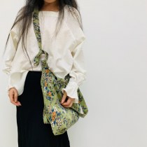 花柄 コーデ ュロイ花柄レトロ布バッグ ショルダーバッグ クロスボディバッグ フレッシュレディースバッグ 横ファスナー
