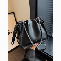 ニッチデザインバッグ レディース 2024年新作ファッショナブルなデザインプリーツショルダーバッグ多用途冬クロスボディバケットバッグ