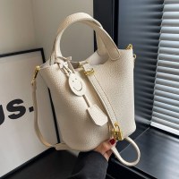 ファッションカジュアルスモールハンドバッグレディース新しいシンプルで多用途なバケットバッグニッチハイエンドメッセンジャーバッグ