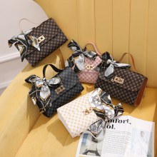 女性のハンドバッグ 2023 バッグ女性のための夏のシンプルなファッションチェーンバッグプリント女性のためのクロスボディバッグ