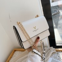 女性のためのバッグ新しい 2024 ファッショナブルな韓国ショルダーバッグシンプルな鹿ヘッドクロスボディバッグチェーン女性のバッグイン小さな正方形のバッグ