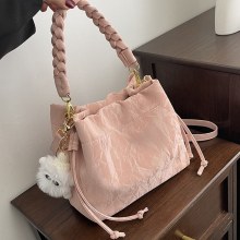 デザインセンス、女性用ニッチピンクバッグ、2024年新作多用途クロスボディバッグ、ファッションハンドバッグ、バケットバッグ