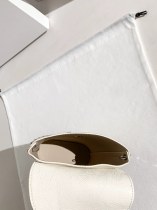 WW サマーチェーン携帯電話バッグ女性のクロスボディ 2024 新しいミニ小さなバッグ女性のセンセーショナルな小さなショルダー