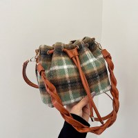 レトロチェック柄巾着バッグ女性のための 2024 初春の新多用途インシングルショルダークロスボディバッグカジュアルバッグバケットバッグ