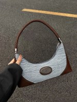 デニムバッグレディース 2024 新しいトレンディなファッション中古脇の下バッグニッチテクスチャワンショルダーポータブルバゲットバッグ