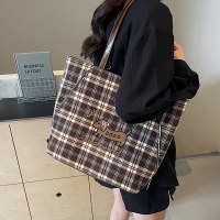 バッグ レディース 2024 新しい大容量チェック柄クレヨン犬通勤ショルダーバッグバックパック