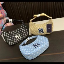 新しい脇の下バッグ、レトロなジャカード全面刺繍ショルダーバッグ、ファッショナブルなカジュアルハンドバッグ