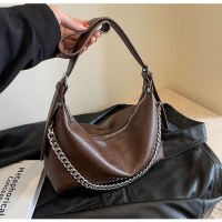 女性のための大容量バッグ 2024 秋冬新しいレトロニッチデザインシングルショルダークロスボディバッグチェーン女性の団子バッグ