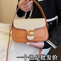 女性のためのファッションバッグ 2024 新しいコントラストカラーの小さな正方形のバッグ多用途外国スタイルの手持ちクロスボディバッグ