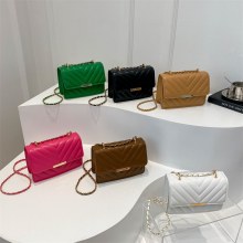 女性に人気の小さなバッグ、多用途の2024年春夏新作シングルショルダークロスボディバッグ、人気のテクスチャード加工の小さなスクエアバッグ
