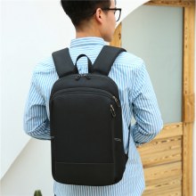 バックパックメンズ 2024 新しいビジネスラップトップバッグ大容量カジュアルファッション防水ナイロン学生バッグ