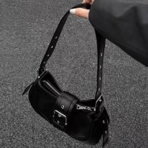 サドルバッグ 2024 新しいスタイルの シンプル な中年脇の下バッグショルダーバッグハイエンドの質感の女性のためのクロスボディバッグ
