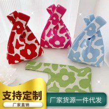 女性用ニットハンドバッグ、新しいトートバッグ、かわいい日本と韓国のオールマッチワークランチバッグ、レディースハンドショルダーバッグ