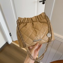 ファッションチェーン巾着バッグ女性の冬の新しい多用途韓国スタイルのクロスボディバケットバッグ