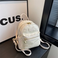 ファッショナブルなプリントクマバックパック女性の大容量 2024 新しい通勤多用途 PU 女子学生バックパック