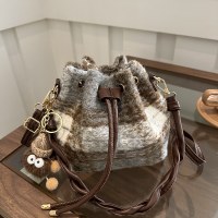レトロチェック柄巾着ハンドバッグ 2024 早春の新多用途インショルダーメッセンジャーバッグ韓国スタイルバケットバッグ女性のための