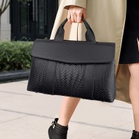 新しいレディースバッグボストンハンドバッグ大容量ヨーロッパとアメリカのレトロな女性のハンドバッグソフトレザー通勤クロスボディバッグ女性のための